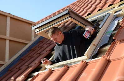 Pose de fenêtres de toit Velux à Mouilly